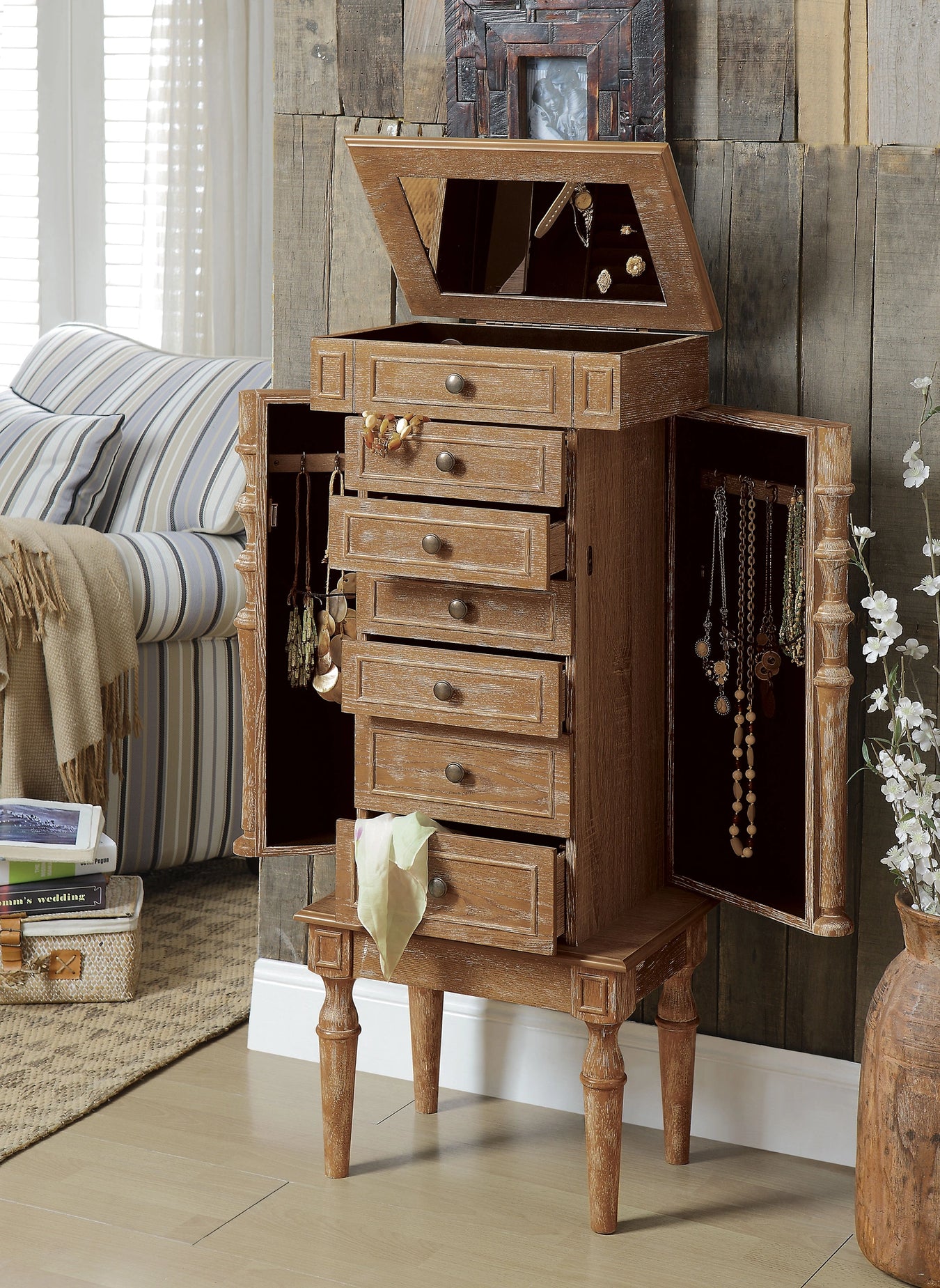 Taline Collection