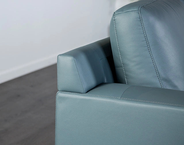 Stordal Sectional, Right Chaise