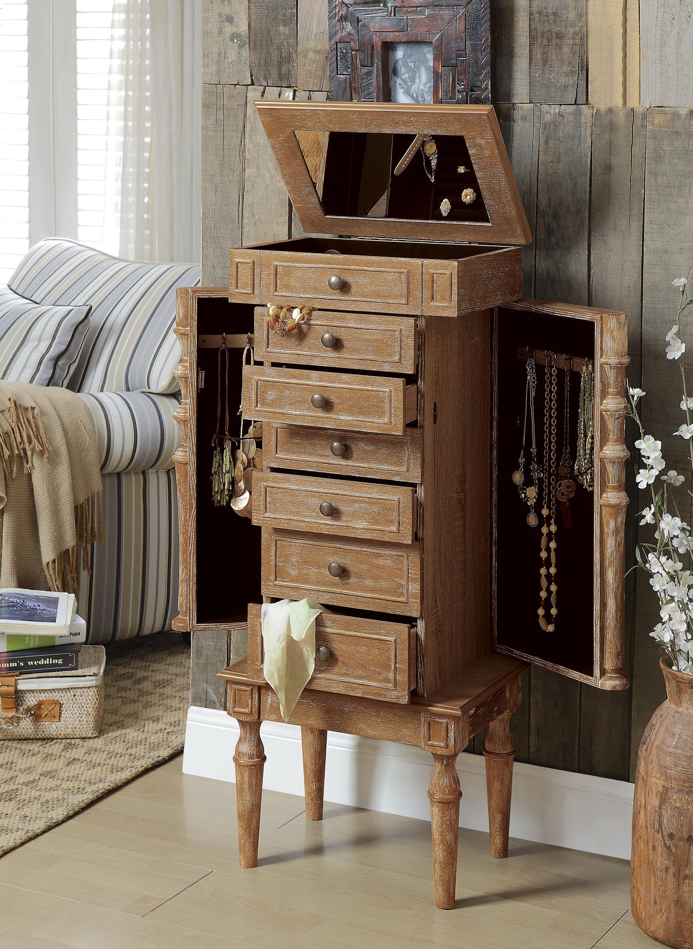Taline Collection